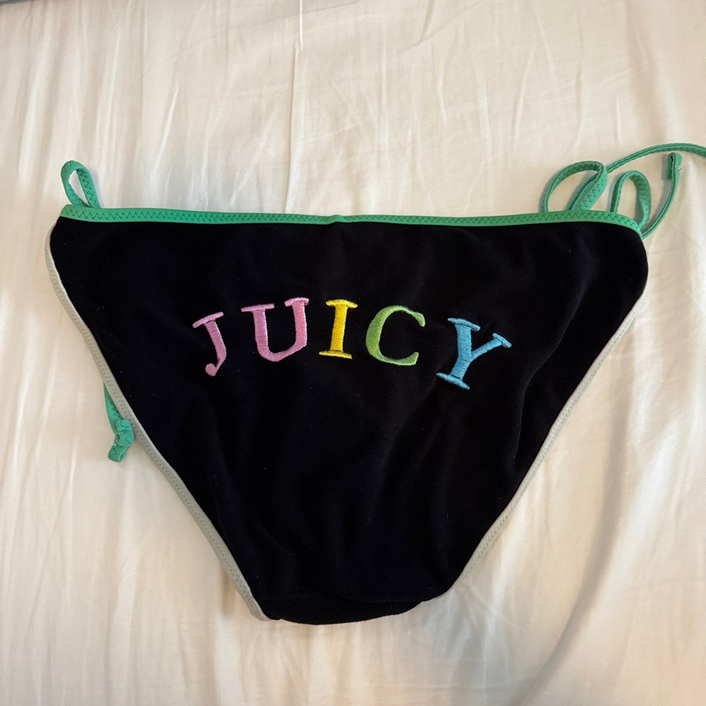 Vintage Juicy Couture Spell Out Bikini Tie Bottoms fits like a M